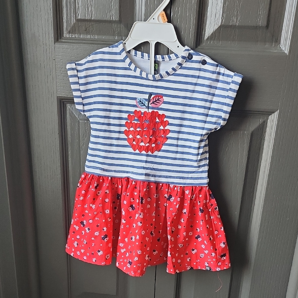4/25$ 🍎 Striped Blue and Red Apple Dress